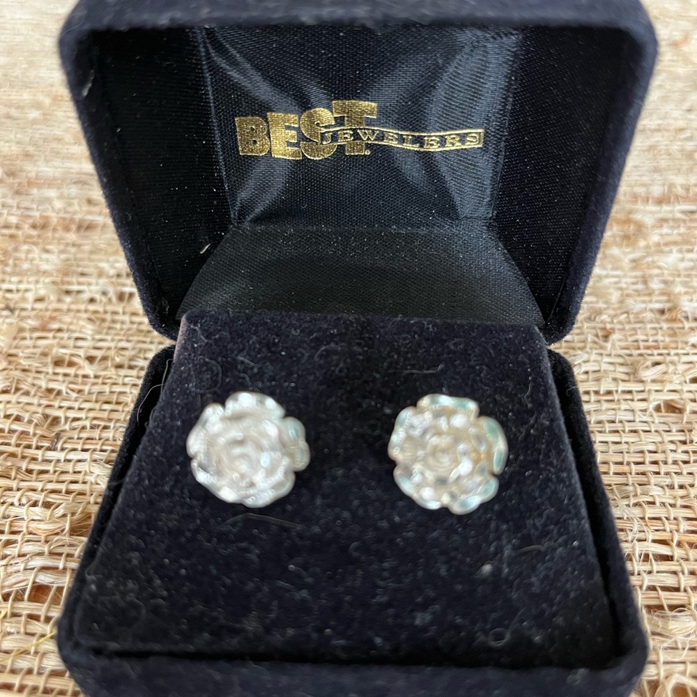 New in Box Gorgeous Sterling Silver Rose Pierced Earrings